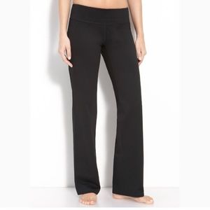 Zella Balance Fit Trim Leg size 4 NWT